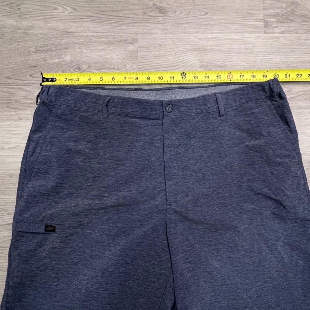 Greg Norman Mens Blue Heather Golf Shorts Size 40 Stretch TL111234 Shark Logo - Picture 13 of 16